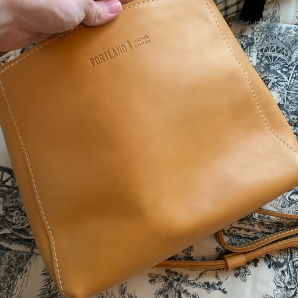 Portland Leather Goods Triangle Shoulder Bag | Sunflower - Picture 4 of 12